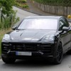 ポルシェ カイエン ターボ E-ハイブリッド 改良新型のプロトタイプ