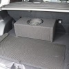 ラゲッジには多くのユニットを置かないのがオーナーのコンセプト。サブウーファーのみが設置され荷物の積載も十分可能。