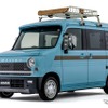 ダムドの「トラックミラー for N-VAN」と「ルーフバイザー for N-VAN」装着車両