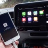 ライトニングケーブルでシステムと接続し、CarPlayモードにした