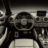 改良新型アウディ A3 スポーツバック e トロン