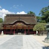 太宰府天満宮本殿。まずは学問の神様に参拝しよう