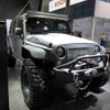 Jeepの「WRANGLER」をベースとした「ウォーホーク」