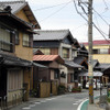 伊勢神宮、内宮と外宮を結ぶ旧街道・古市参宮街道を歩く。遊郭の名残、麻吉旅館も訪ねた（AIR & BUS成田発伊勢行きツアー）