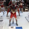 ブルマファクやCCPといった老舗フィギュアメーカーによる限定フィギュアが発売され、初日の6月10日にさっそく購入していくマニアの姿もあった（「東京スカイツリー ウルトラ作戦第634号」、6月10日～7月21日）