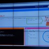 キャラクターが縦横に動き、教材を解説　撮影：冨岡晶