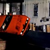 1971年「007 ダイヤモンドは永遠に 」シリーズ中、意外に登場するのがアメ車だ。本作では『フォード・マスタング マック1』がラスベガスで暴れまくる。