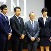 日本バレーボールリーグ機構・嶋岡健治会長、JTサンダーズ・越川優選手、NECレッドロケッツ・古賀紗理那選手などが登壇したVリーグ記者発表（2016年6月29日）