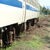 豊肥本線赤水駅踏切で普通列車が脱線していた。