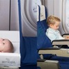 （左）ベッド機能イメージ　（右）足も伸ばせる　子ども用ライドオンスーツケースJetKids BedBox
