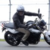 【BMW F800R 動画試乗】並列2気筒の扱いやすさを生かした軽快な走りが魅力…佐川健太郎 画像