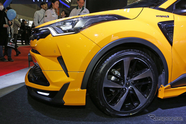 トヨタ C-HR ブースト インパルス スタイル by モデリスタ（東京オートサロン2017）