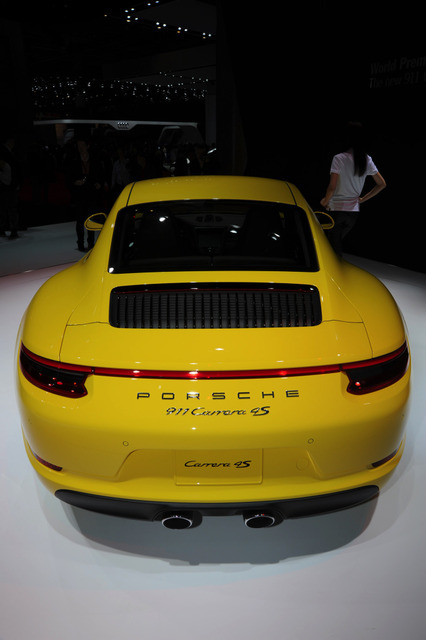 ポルシェ 911カレラ4S（東京モーターショー15）