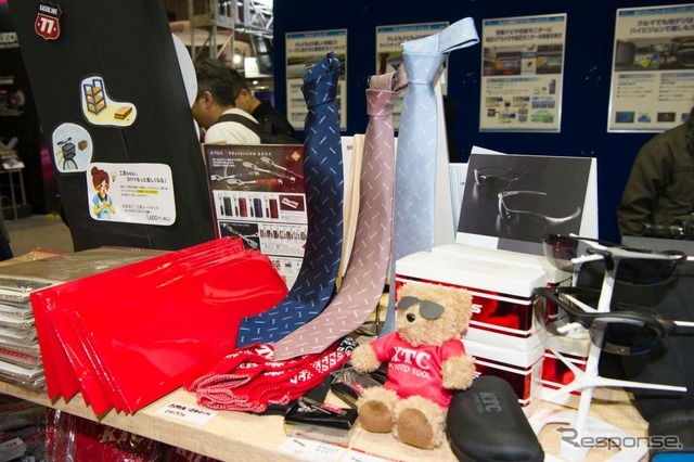 KTCブース（東京オートサロン17）