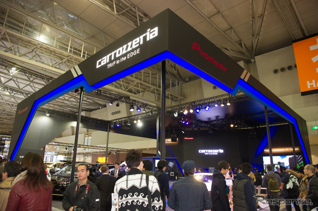 パイオニアブース（東京オートサロン17）
