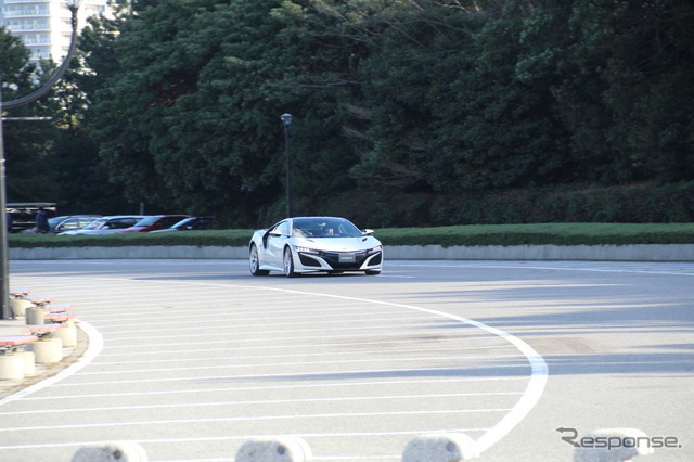 東京オートサロン2017で実施されたカスタムカー同乗試乗会