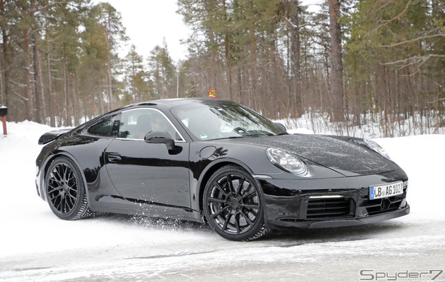 ポルシェ　911 次期型スクープ写真