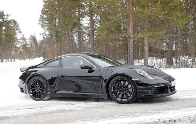 ポルシェ　911 次期型スクープ写真