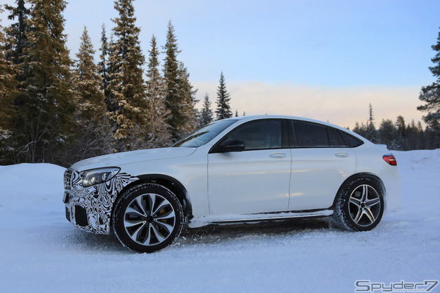 メルセデス AMG GLC63 クーペスクープ写真