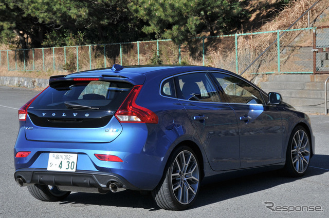 ボルボ V40 D4 Rデザイン ポールスターエディション（ポールスター・パフォーマンス・パーツ装着車）