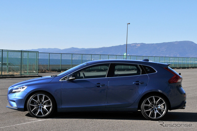 ボルボ V40 D4 Rデザイン ポールスターエディション（ポールスター・パフォーマンス・パーツ装着車）