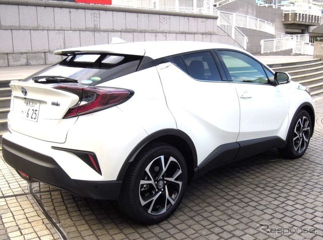 トヨタ C-HR G