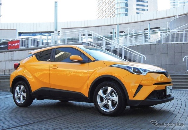 トヨタ C-HR S-T