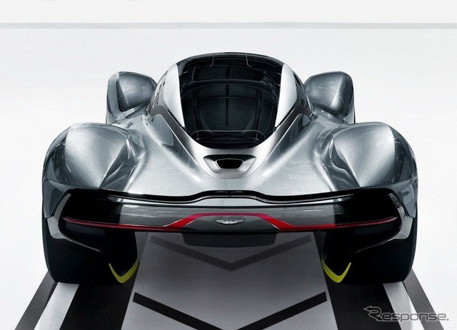 アストンマーティンとレッドブルのAM-RB 001