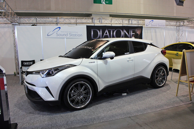 TOYOTA・C-HR by Av Kansai