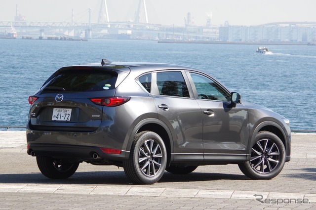 マツダ CX-5 SKYACTIV-G 25S（2.5リットルガソリン）
