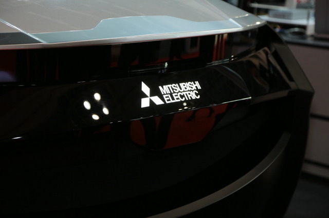 三菱電機 EMIRAI3 xDAS（東京モーターショー15）