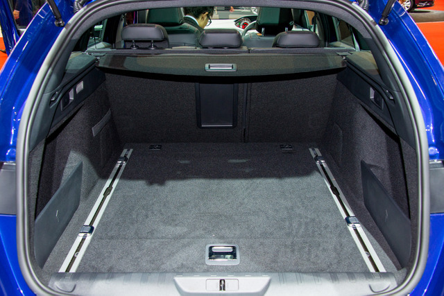 プジョー 308 SW GT ライン（東京モーターショー15）
