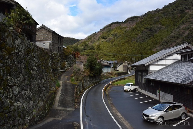 宮崎・日之影町の山奥、戸川地区。通称「石垣の村」にて。