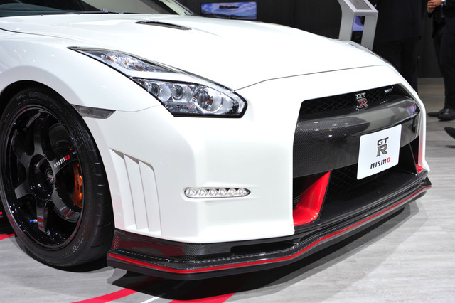 日産 GT-R NISMO（東京モーターショー15）