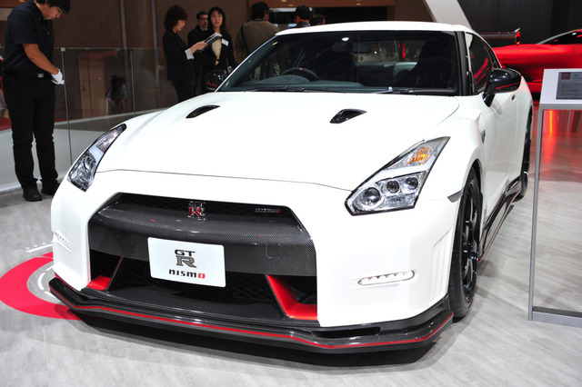 日産 GT-R NISMO（東京モーターショー15）