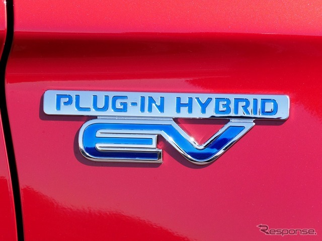 三菱 アウトランダーPHEV Sエディション