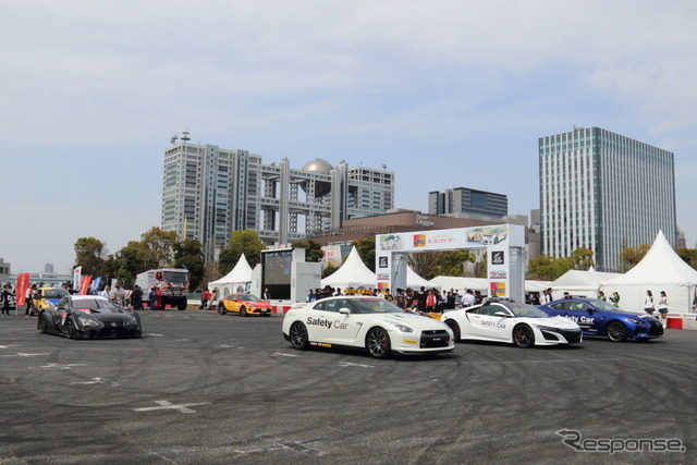 各地のサーキットのセーフティカーが集合（モータースポーツジャパン2017）