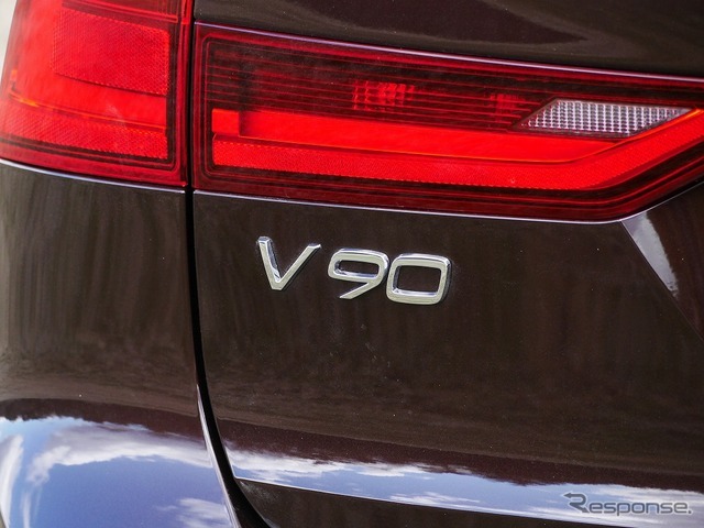 ボルボ V90クロスカントリー T5