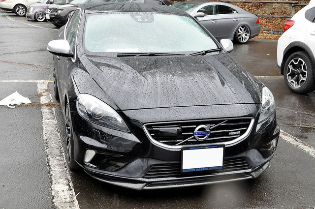 VOLVO V40（オーナー／フジワラヒデアキさん）by レジェーラ