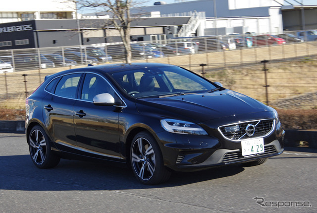 ボルボ V40 D4 R-DESIGN ポールスターエディション