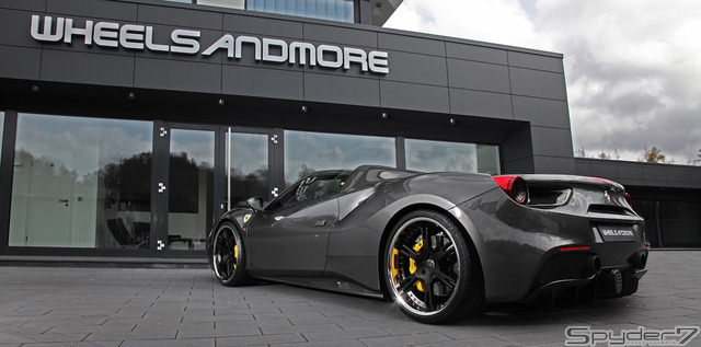 488 GTS スパイダー