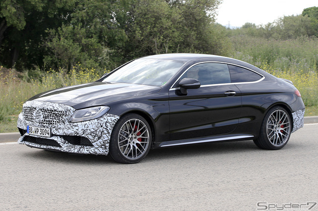 メルセデス AMG C63クーペ　スクープ写真