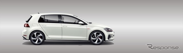 VW ゴルフGTI（オリックスホワイトマザーオブパールエフェクト）