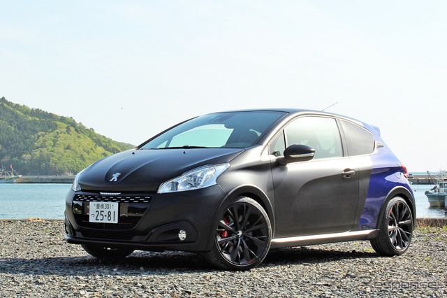 プジョー 208GTi by PEUGEOT SPORT