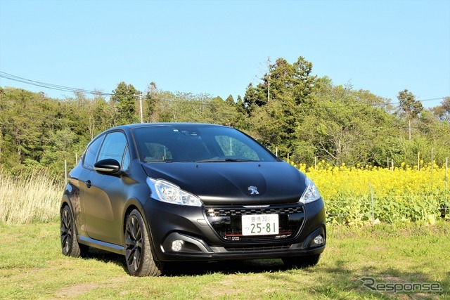 プジョー 208GTi by PEUGEOT SPORT