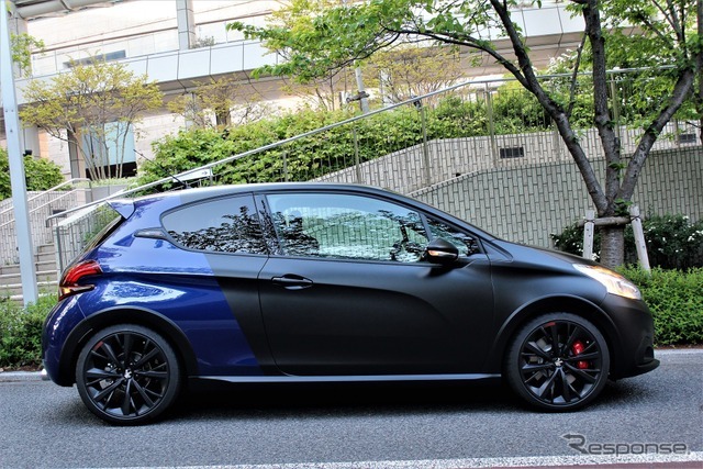 プジョー 208GTi by PEUGEOT SPORT