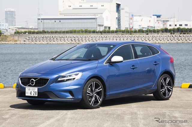 ボルボ V40 D4 R-Design ポールスターエディション