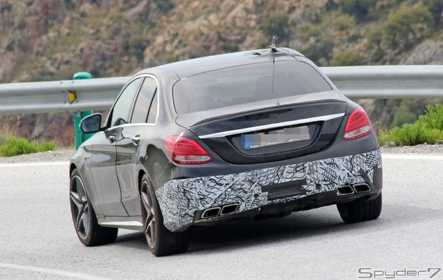 メルセデス AMG C63 セダン　スクープ写真