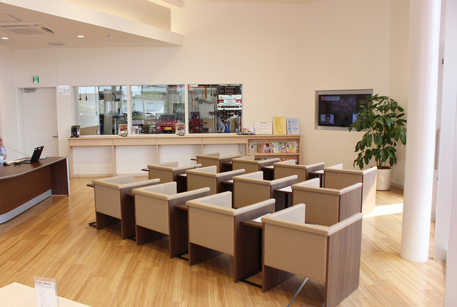大阪ダイハツ販売株式会社 羽曳野店