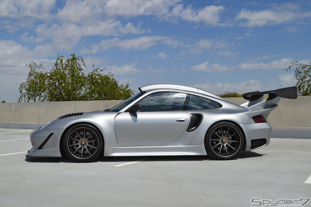 Porsche 911 GT3 tuned car